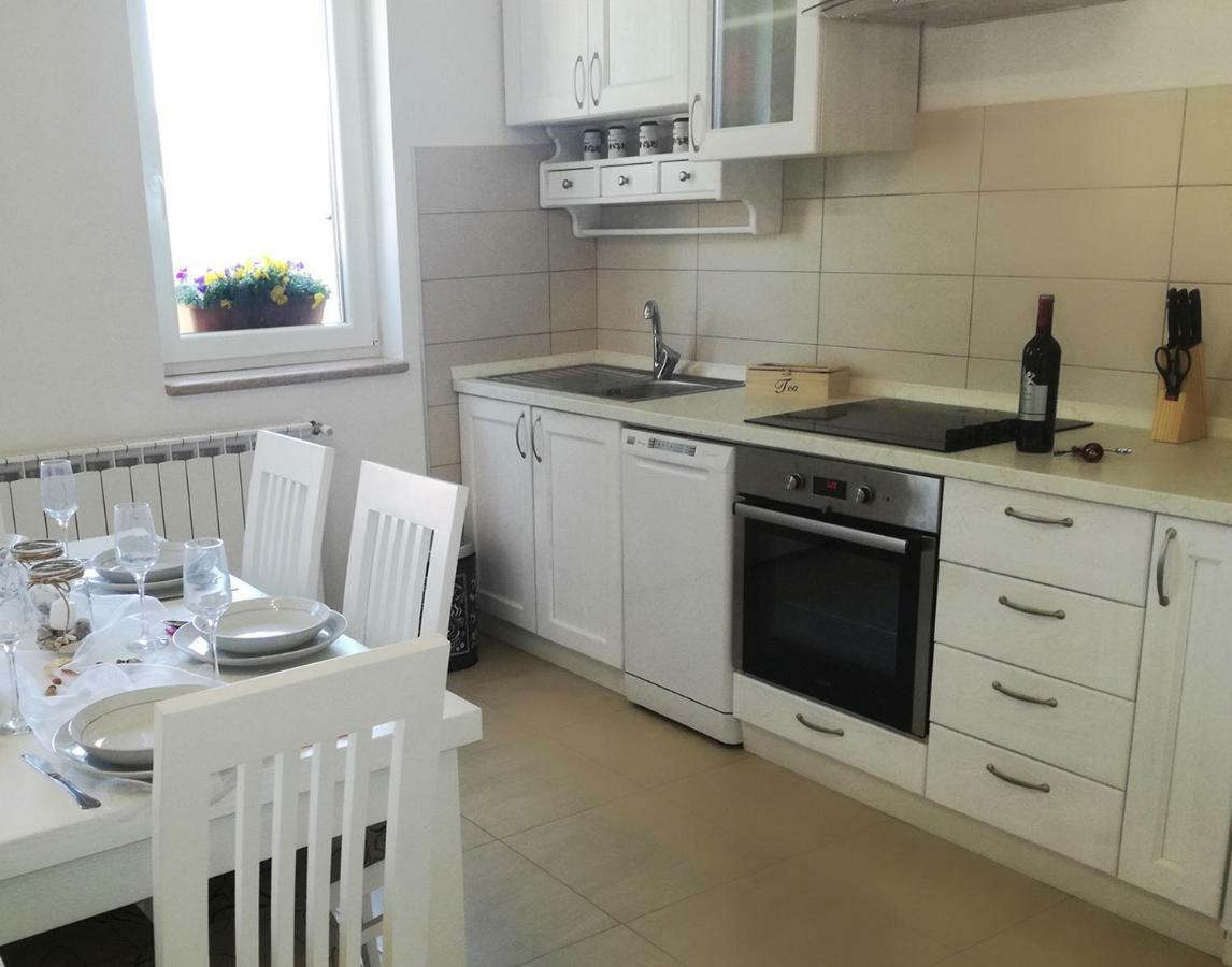 Apartment Luce Pićan エクステリア 写真